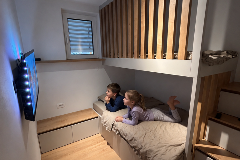 Bedroom with bunk bed